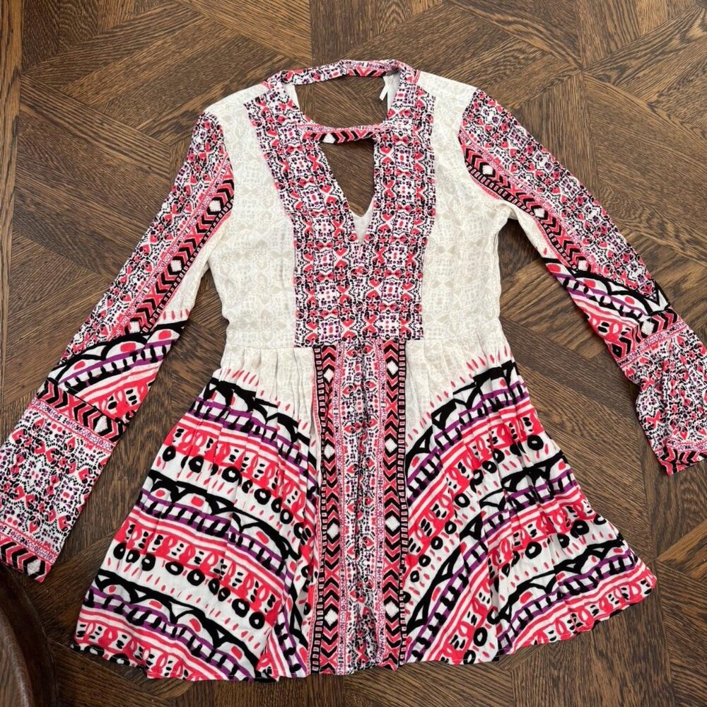 Free People Women Dress Pink Tegan Mini Dress‎ V Neck Long Sleeve Size 6